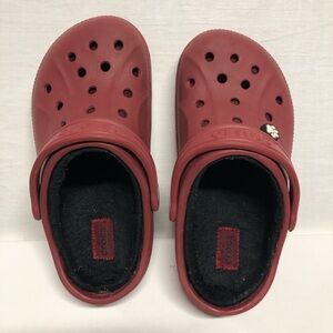 CROCS Dual Comfort Insulated Faux Fur Junior Sandals Dark Red size J2